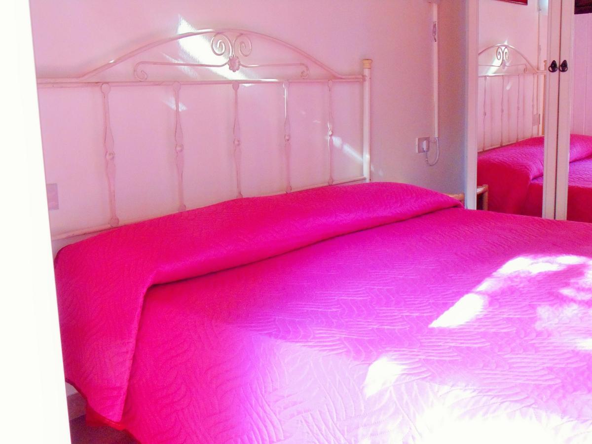 מלון נוטו Agriturismo Calamosche מראה חיצוני תמונה